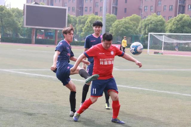 一张雨衣皮卡丘卡牌以840万美元成交，背后原因何在？
